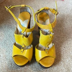 Jimmy Choo sandal size 7 1/2 yellow/gold